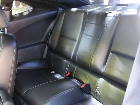 Used 2013 Chevrolet Camaro SS w/ SS Performance Package RWD image 9