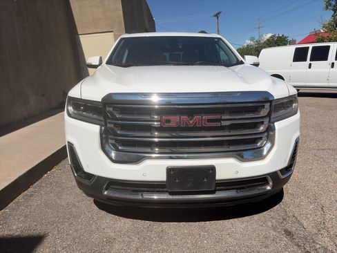 Used 2023 GMC Acadia SLT FWD image 8