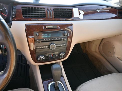 Used 2011 Chevrolet Impala LT w/ Luxury Edition Package image 24