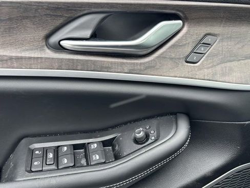 New 2026 Jeep Grand Cherokee Limited w/ Limited Altitude Package image 19