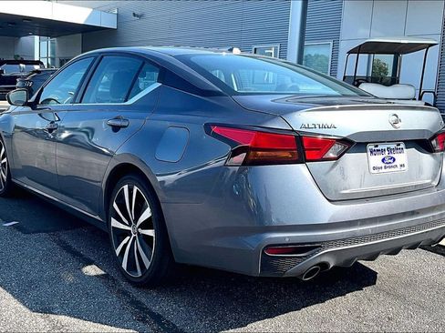Used 2020 Nissan Altima 2.5 SR FWD image 3