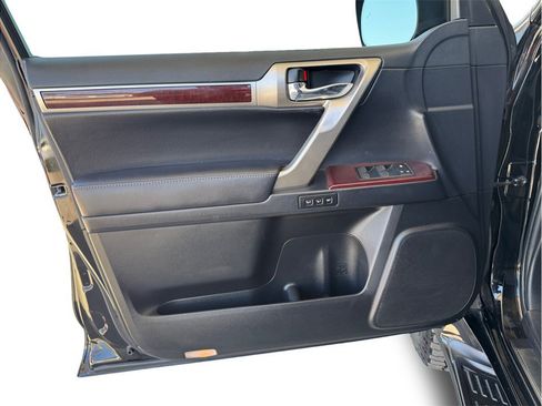 Used 2019 Lexus GX 460 AWD/4WD image 20