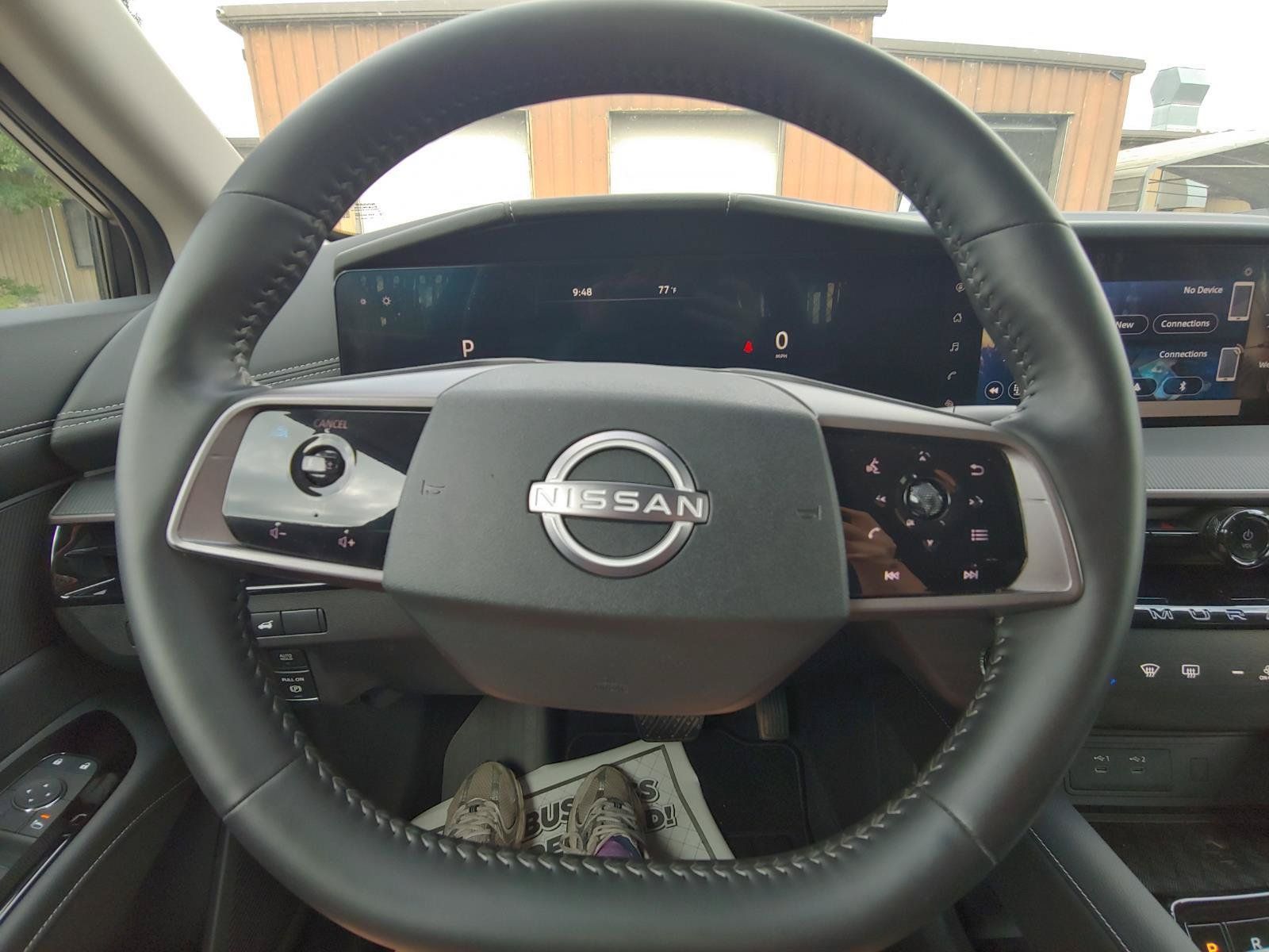 Used 2025 Nissan Murano SV AWD/4WD image 15