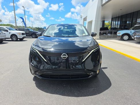 Used 2023 Nissan Ariya AWD image 3
