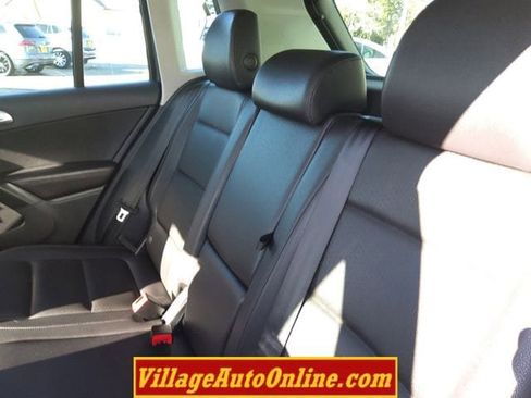 Used 2016 Volkswagen Tiguan SE image 23