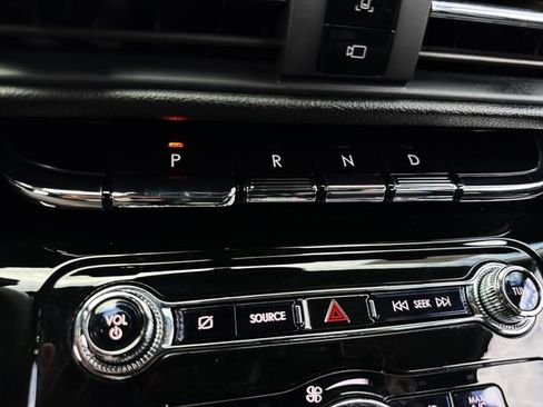 Used 2021 Lincoln Corsair FWD image 30