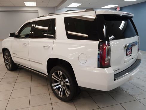 Used 2018 GMC Yukon Denali w/ Open Road Package AWD/4WD image 10