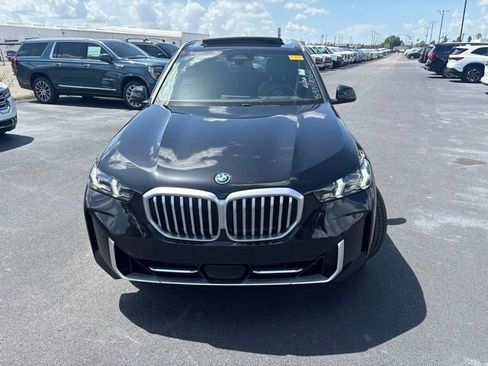 Used 2025 BMW X5 xDrive50e AWD/4WD image 2