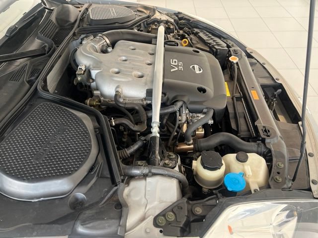 Used 2005 Nissan 350Z Grand Touring RWD image 25