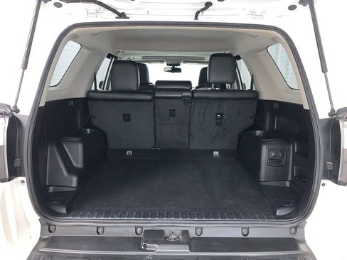 Used 2016 Toyota 4Runner SR5 image 20