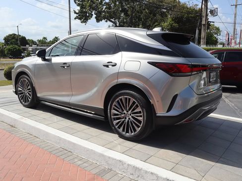 Used 2024 Lexus RX 450h AWD w/ Luxury Package image 7