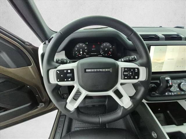 Certified 2025 Land Rover Defender 110 S AWD/4WD image 30