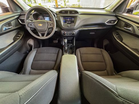 Used 2023 Chevrolet TrailBlazer LT FWD image 28