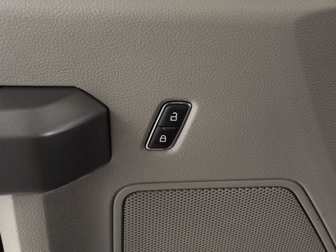 Used 2018 Ford F150 XLT w/ Equipment Group 302A Luxury image 28