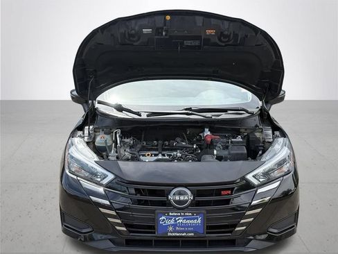 Used 2024 Nissan Versa SR FWD image 3