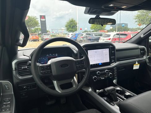 Used 2026 Ford F150 XLT AWD/4WD image 6