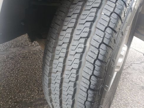 Used 2021 Chevrolet Express 2500 w/ Driver Convenience Package image 6