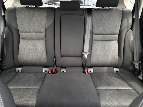 Used 2025 Nissan Rogue SV FWD image 40