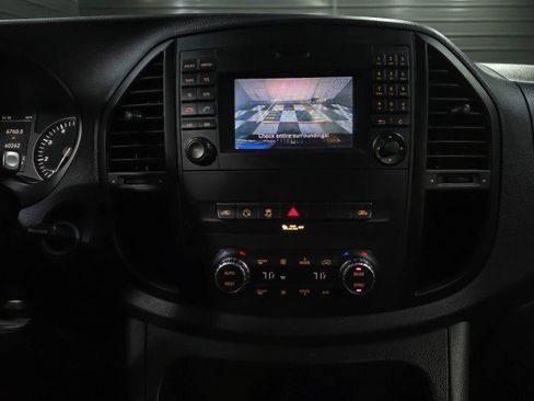Used 2019 Mercedes-Benz Metris Passenger image 28