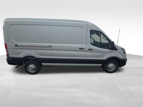 New 2026 Ford Transit 250 148 Medium Roof Extended AWD image 7