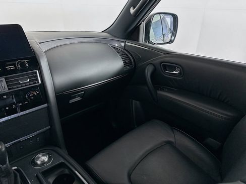Certified 2023 Nissan Armada SL w/ Midnight Edition Package AWD/4WD image 33