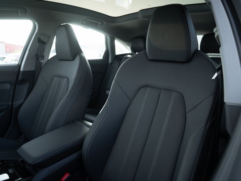 New 2025 Audi A5 2.0T Prestige image 19