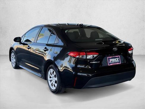 Used 2024 Toyota Corolla LE FWD image 3