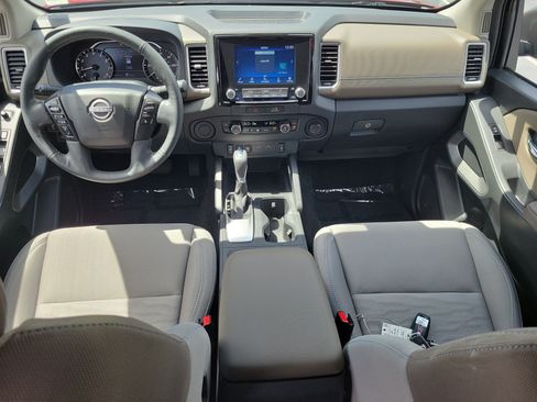 Used 2022 Nissan Frontier SV RWD image 14