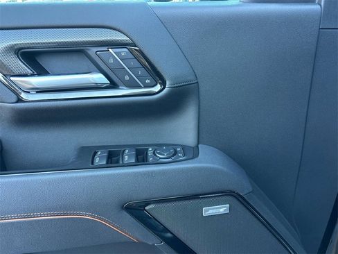 New 2026 GMC Sierra 2500 AT4 w/ Technology Package image 9