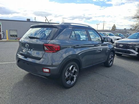 New 2026 Hyundai Venue SEL image 3