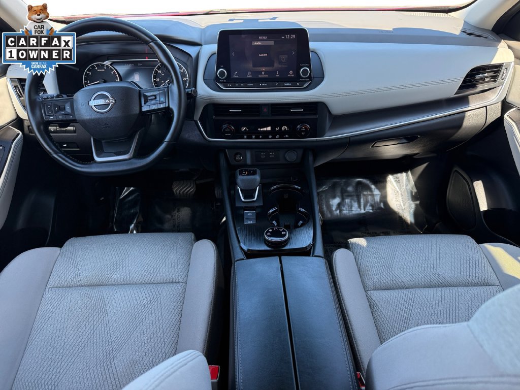 Certified 2025 Nissan Rogue SV AWD/4WD image 10