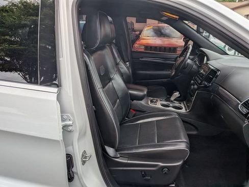 Certified 2020 Jeep Grand Cherokee Overland AWD/4WD image 36