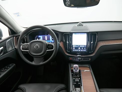 Certified 2023 Volvo XC60 T8 Ultimate w/ Climate Package AWD/4WD image 27