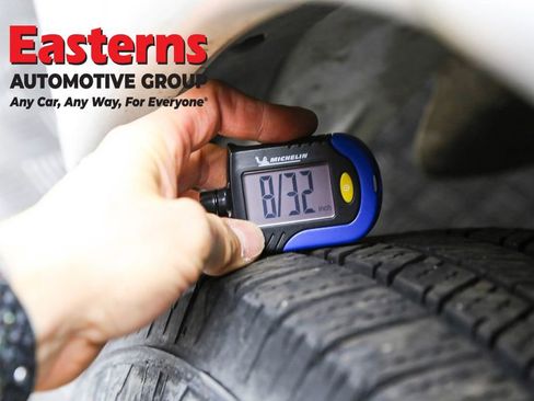 Used 2017 Chevrolet Express 2500 image 28