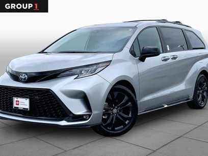 Used 2025 Toyota Sienna XSE w/ XSE Plus Package