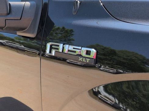 Used 2015 Ford F150 XLT RWD image 14