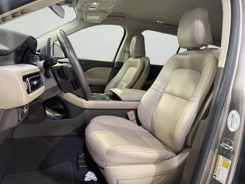 Used 2021 Lincoln Aviator 2WD image 9