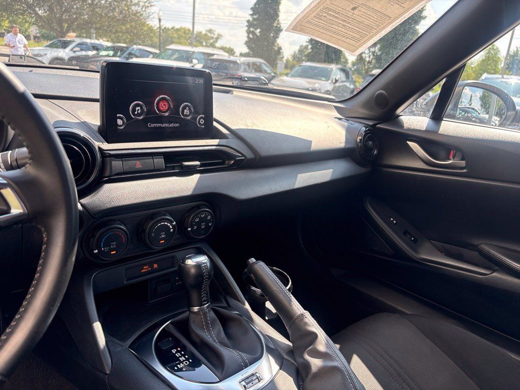 Used 2021 MAZDA MX-5 Miata Sport RWD image 27