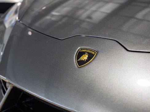 Used 2016 Lamborghini Huracan LP 580-2 image 10