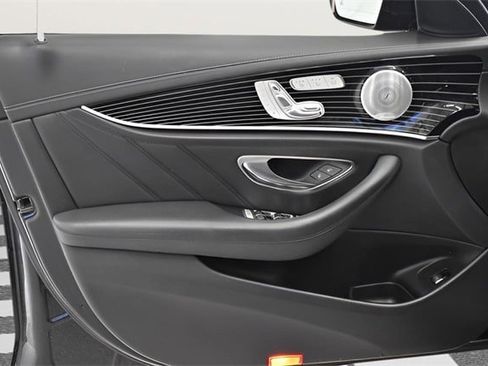 Used 2020 Mercedes-Benz E 53 AMG 4MATIC Sedan image 23