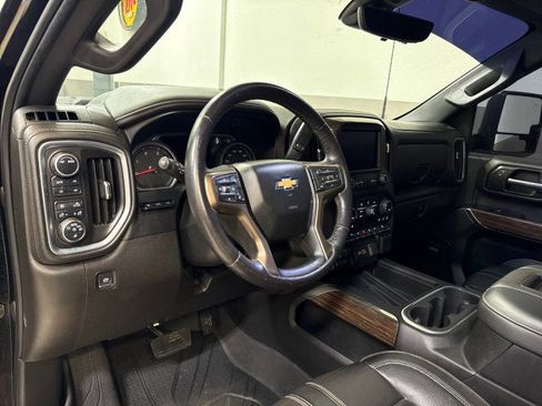 Used 2022 Chevrolet Silverado 3500 High Country w/ Z71 Off-Road Package image 17