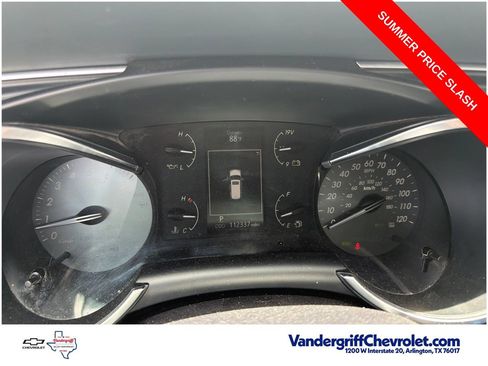 Used 2018 Toyota Sequoia SR5 RWD image 10