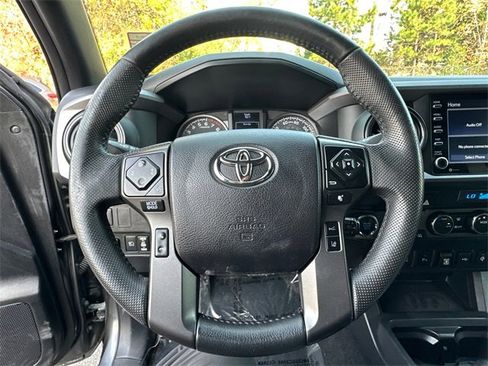 Used 2021 Toyota Tacoma TRD Sport w/ Technology Package image 22