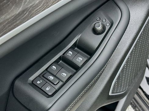 New 2026 Jeep Grand Cherokee L Limited AWD/4WD image 24