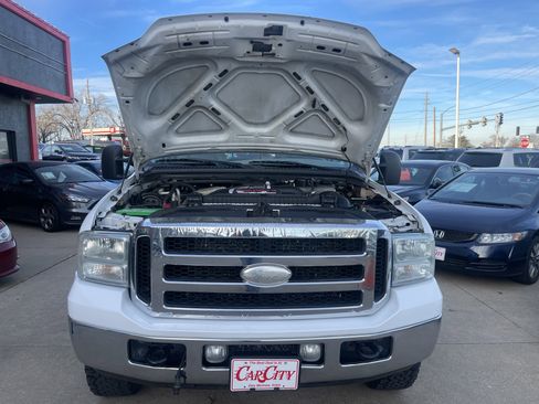 Used 2006 Ford F350 Lariat image 7
