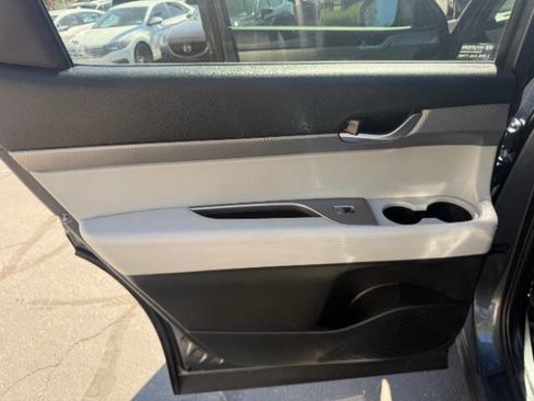Used 2020 Hyundai Palisade SEL FWD image 21