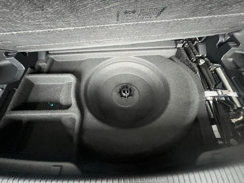 New 2026 Volkswagen Atlas Peak Edition image 28