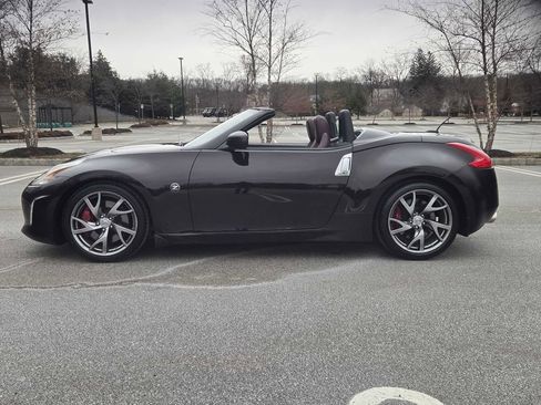 Used 2013 Nissan 370Z Touring w/ Sport Pkg image 6