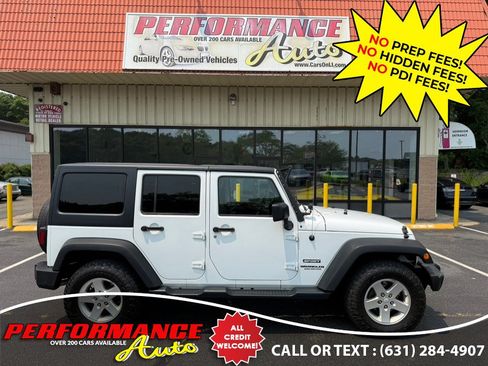 Used 2015 Jeep Wrangler Unlimited Sport w/ Quick Order Package 24S AWD/4WD image 2
