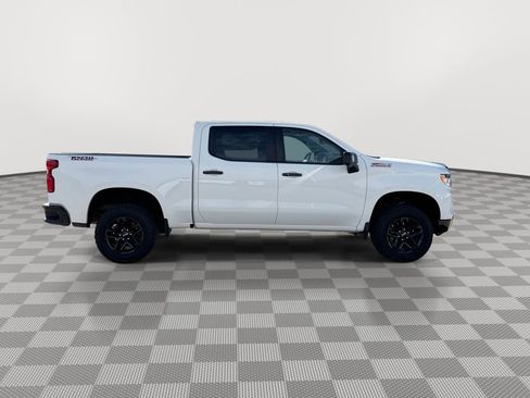 Used 2022 Chevrolet Silverado 1500 LT Trail Boss w/ LT Trail Boss Premium Package AWD/4WD image 13